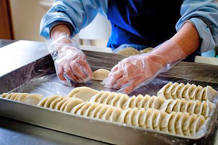 餃子の製造過程写真