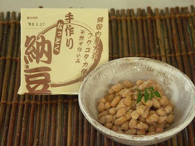 純国内産大豆フクユタカの「手作り納得納豆」１２パック